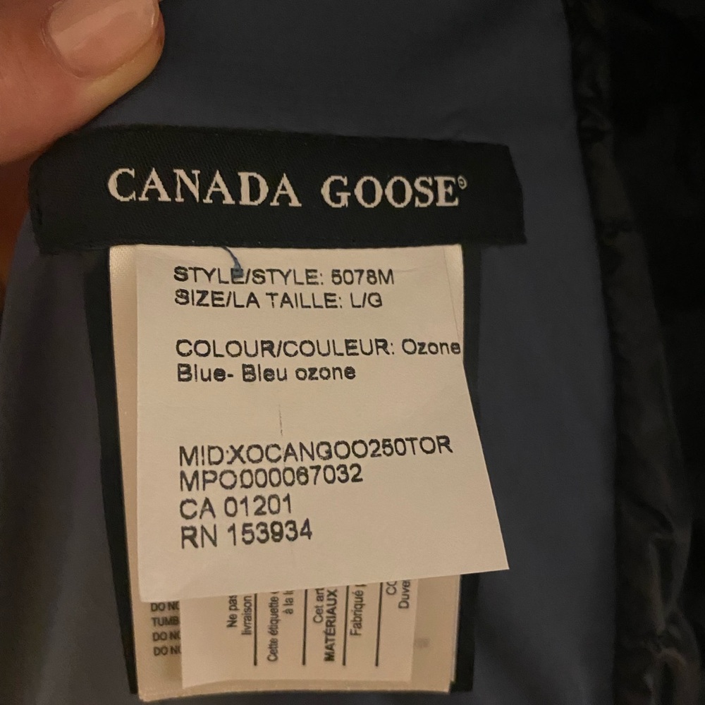 Never Worn Canada Goose men’s jacket - Lodge Hoody - Picture 4 of 7